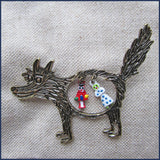 wolf brooch/project bag pin on canvas bag