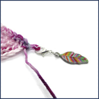 leaf stitch marker with crochet 