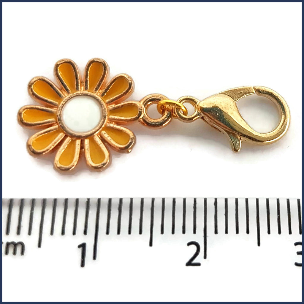 Lazy Daisy Stitch Marker Set